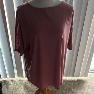 Women's Pink Top